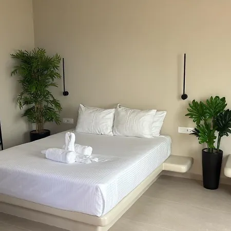 Evmaria 3* Fira (Santorini)