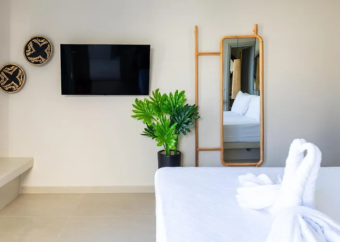 Evmaria 3* Fira (Santorini)